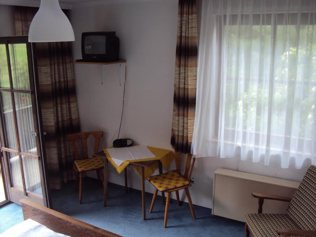 Hotel-Garni Kaiserhof Rauris Δωμάτιο φωτογραφία